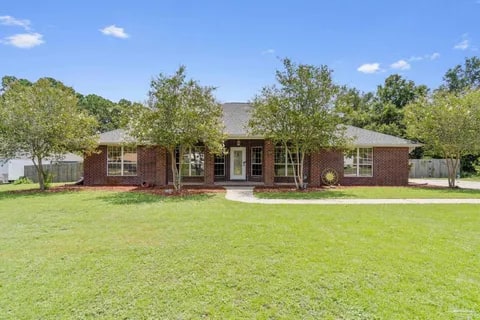 Huge pool house on 1.5 acres