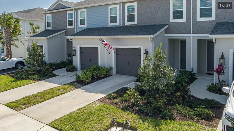 Townhouse for Sale/Rent by Owner. 3bd 2.5bath located in Parrish, FL