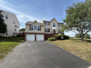 4 bed,3.5 bath SF house for rent in Stafford, VA next to Marine Corp Quanitco Base and Fort Belvoir $3600/mo rent